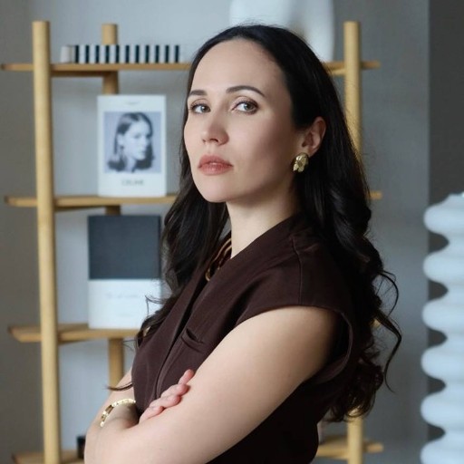 Шаманская Ирина, Визовый специалист